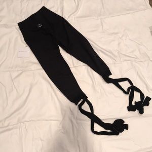 Beyond Yoga tie/ballet leggings